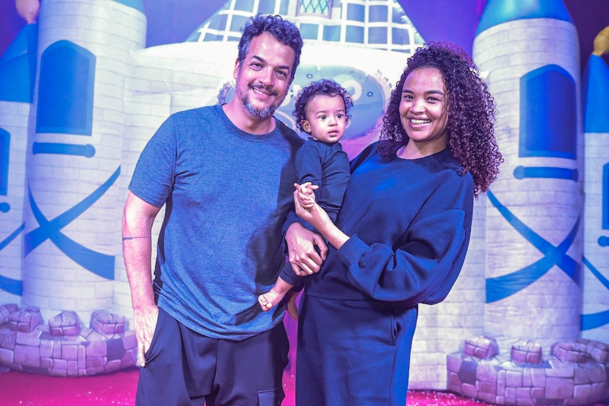 Thiago Luciano, Lucy Ramos e a filha do casal, Kyara