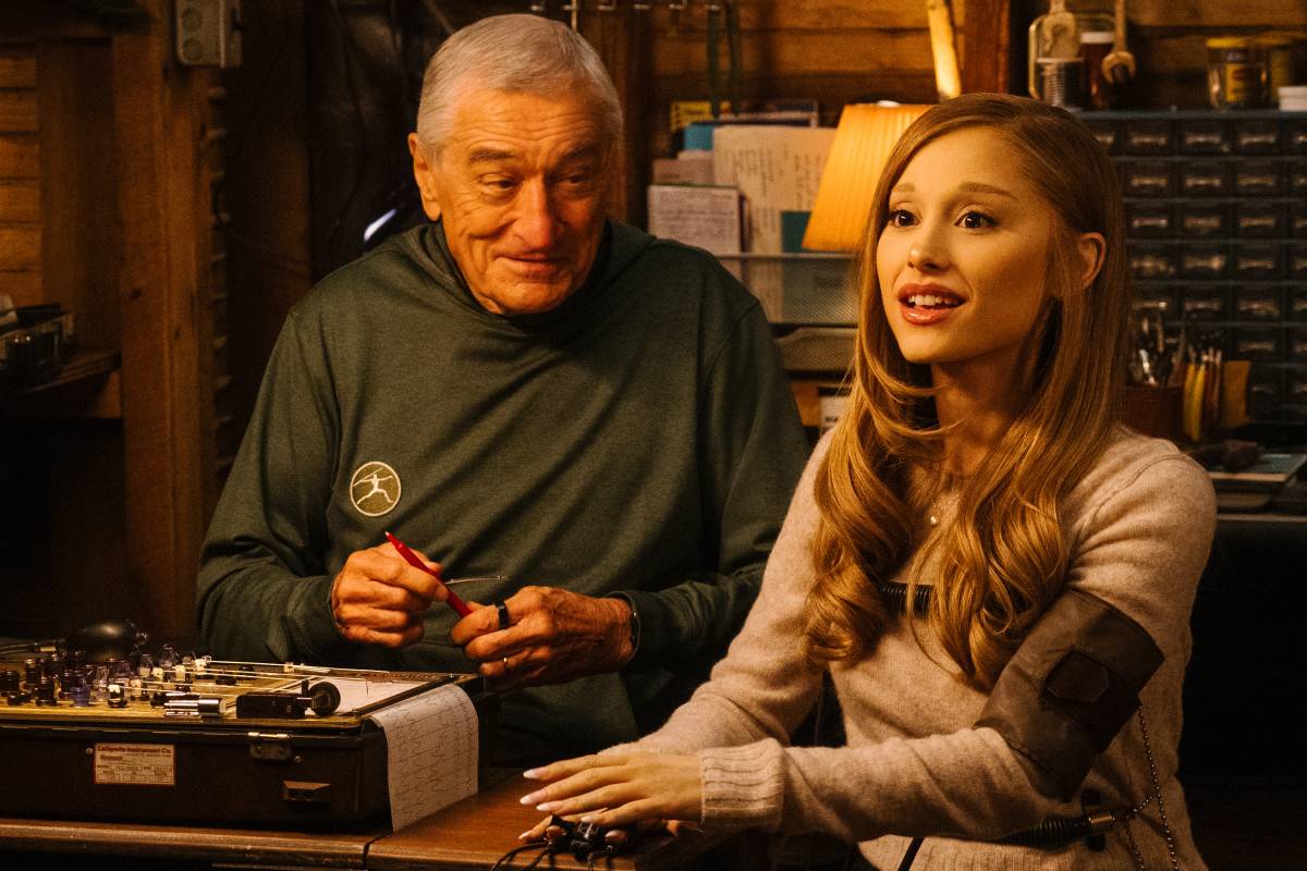 Robert De Niro e Ariana Grande em Entrndo Numa Grande Fria