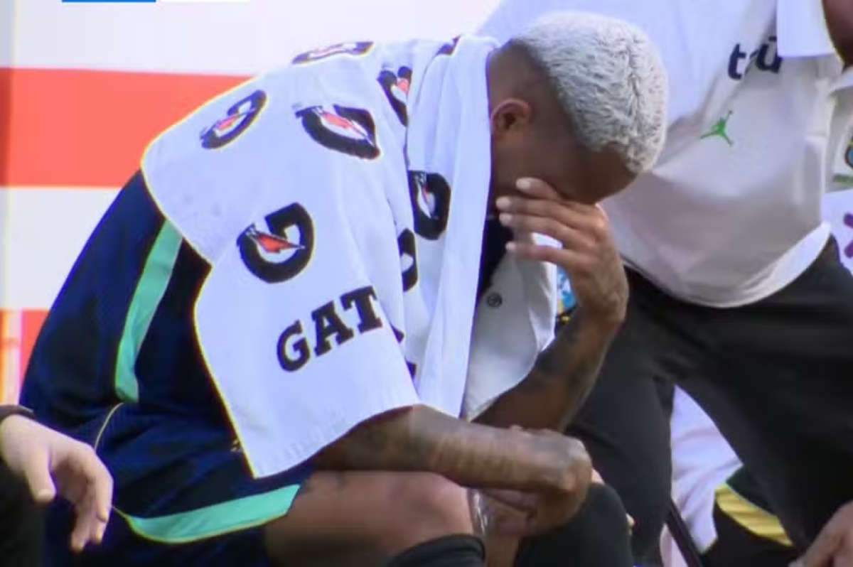 Jogador Wesley está fora da Copa do Mundo