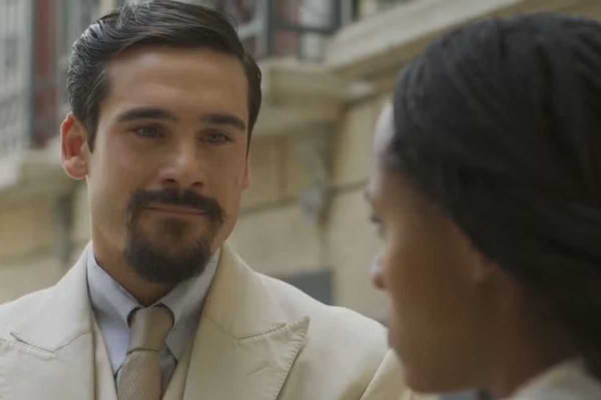 Mirinho (Nicolas Prattes) e Alika (Duda Santos)