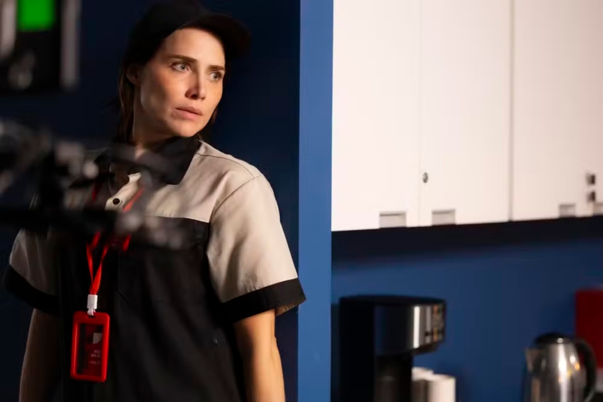 Adriana (Letícia Colin)