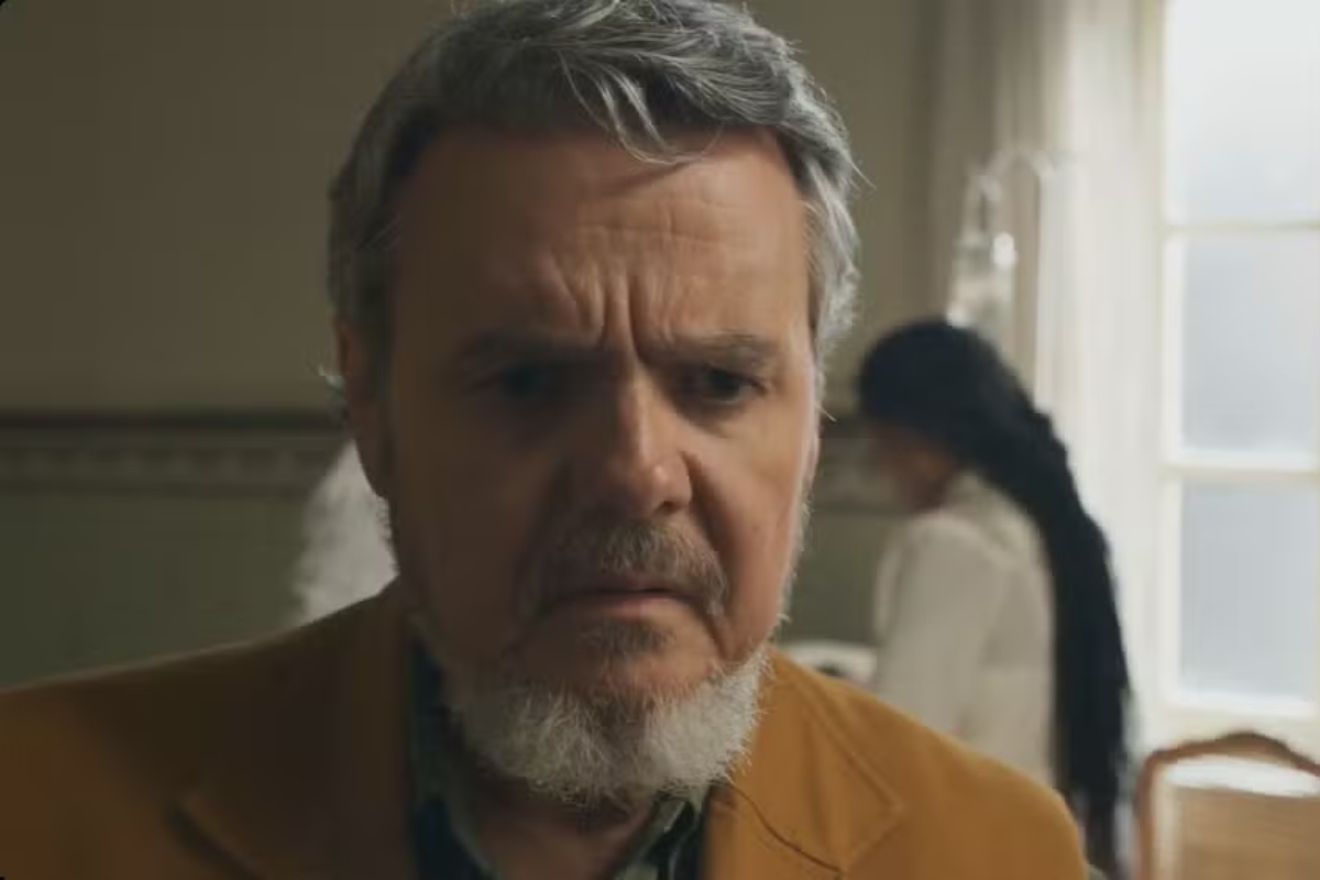 Coronel Casemiro (Cássio Gabus)