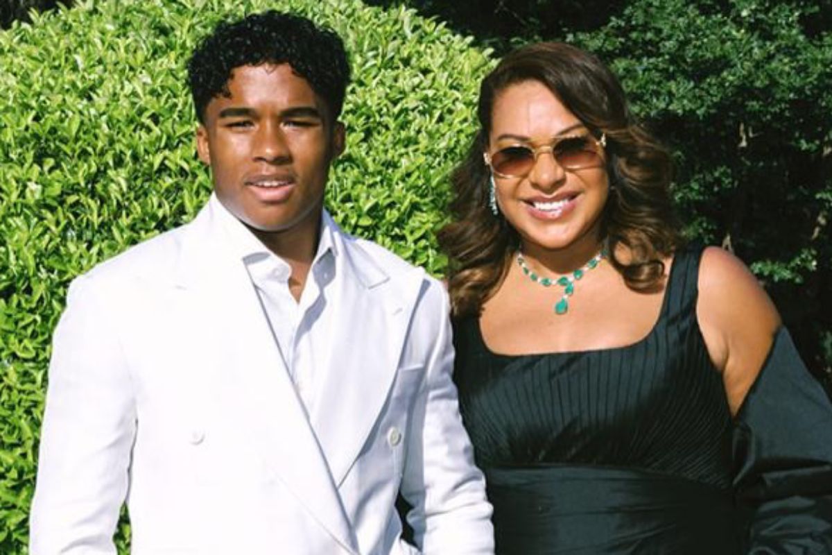 Endrick com a mãe, Cíntia Ramos