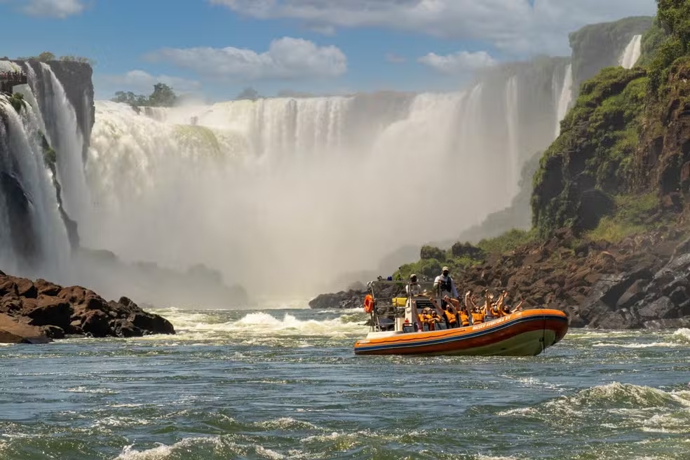 Acidente com grupo de holandeses nas Cataratas do Iguaçu