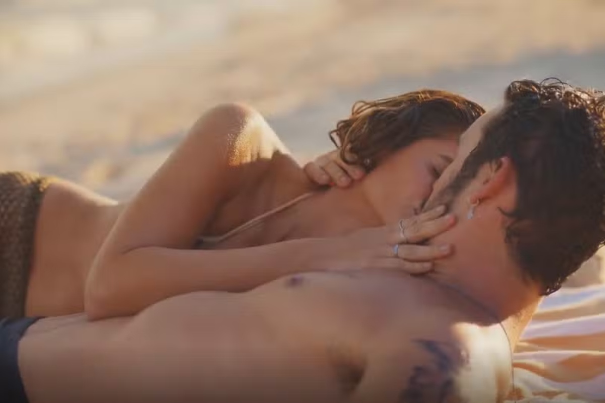 João Raul (Filipe Bragança) e Agrado (Isadora Cruz) juntos em Coração Acelerado
