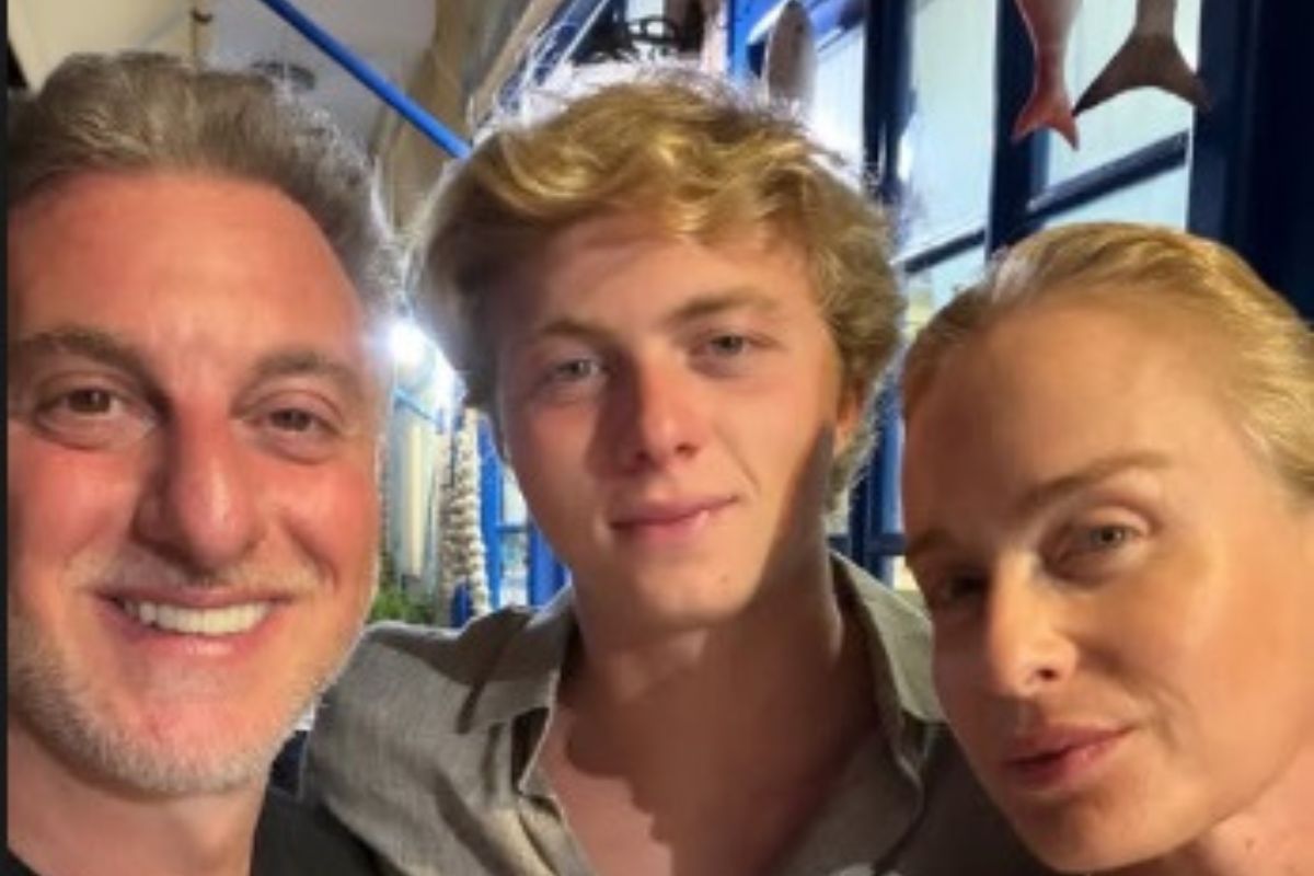 Luciano Huck e Angélica com o filho