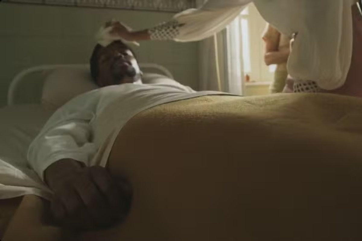 Tonho (Ronald Sotto) tem febre alta e tremores em 'A Nobreza do Amor'