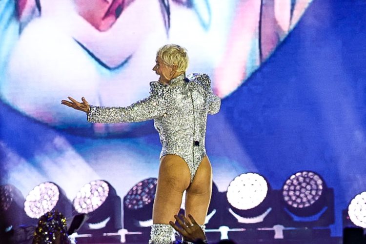 Figurino de Xuxa no "Último Voo da Nave"