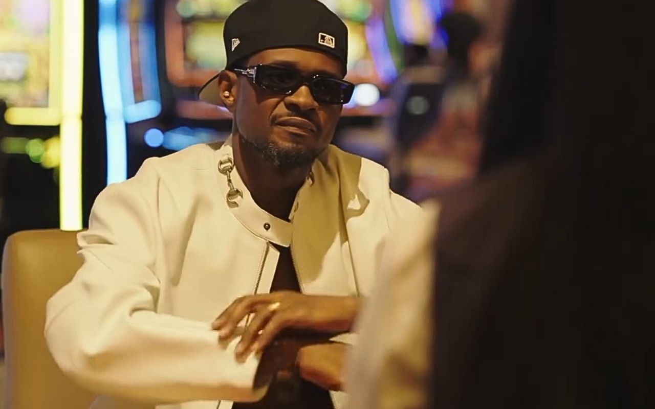 Usher reage com humor a teorias de que usou clone em show
