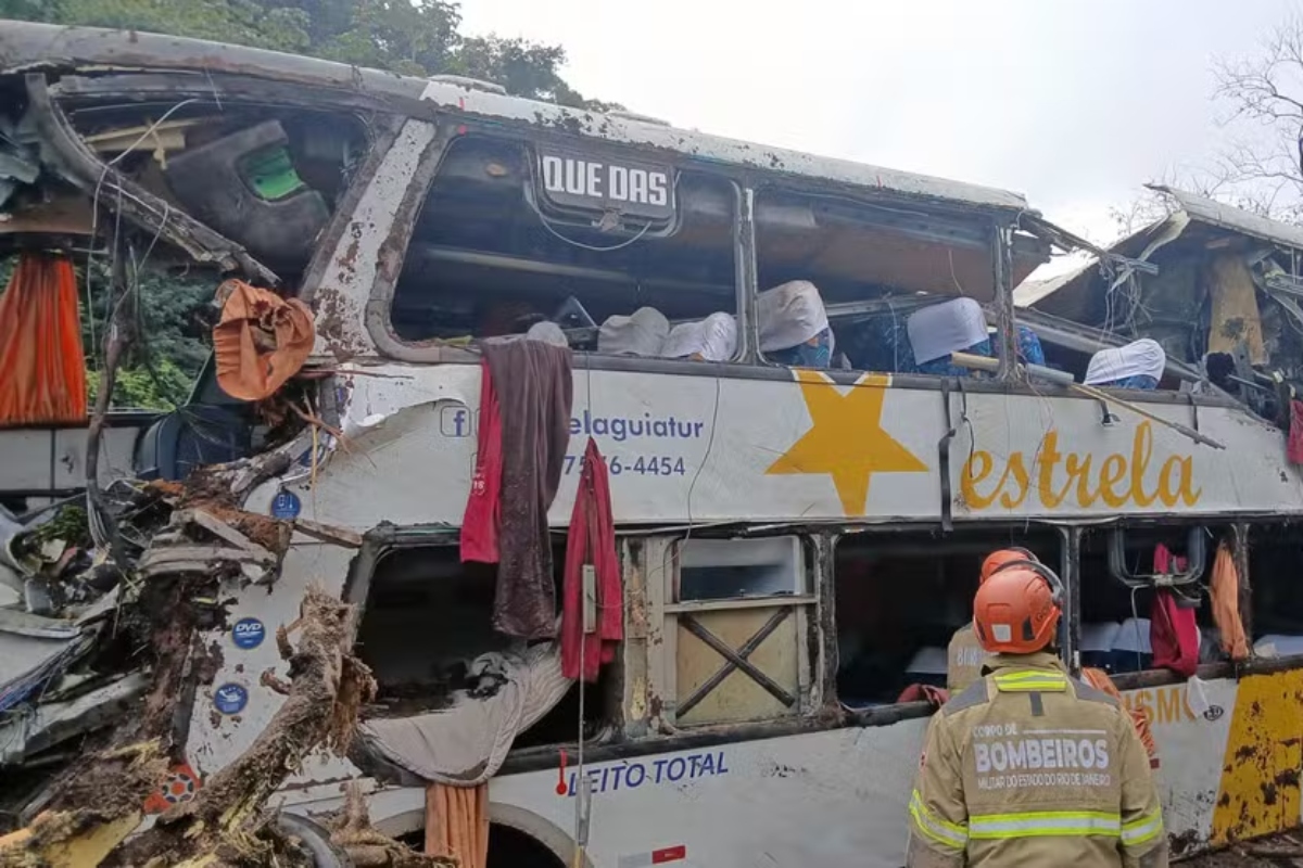 Acidente de ônibus em Petrópolis deixou 10 vítimas fatais