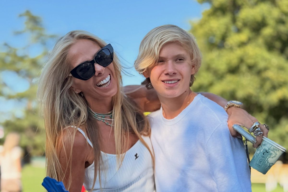Adriane Galisteu com o filho