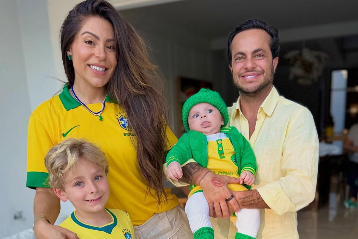 Andressa Ferreira e Thammy Miranda com os filhos