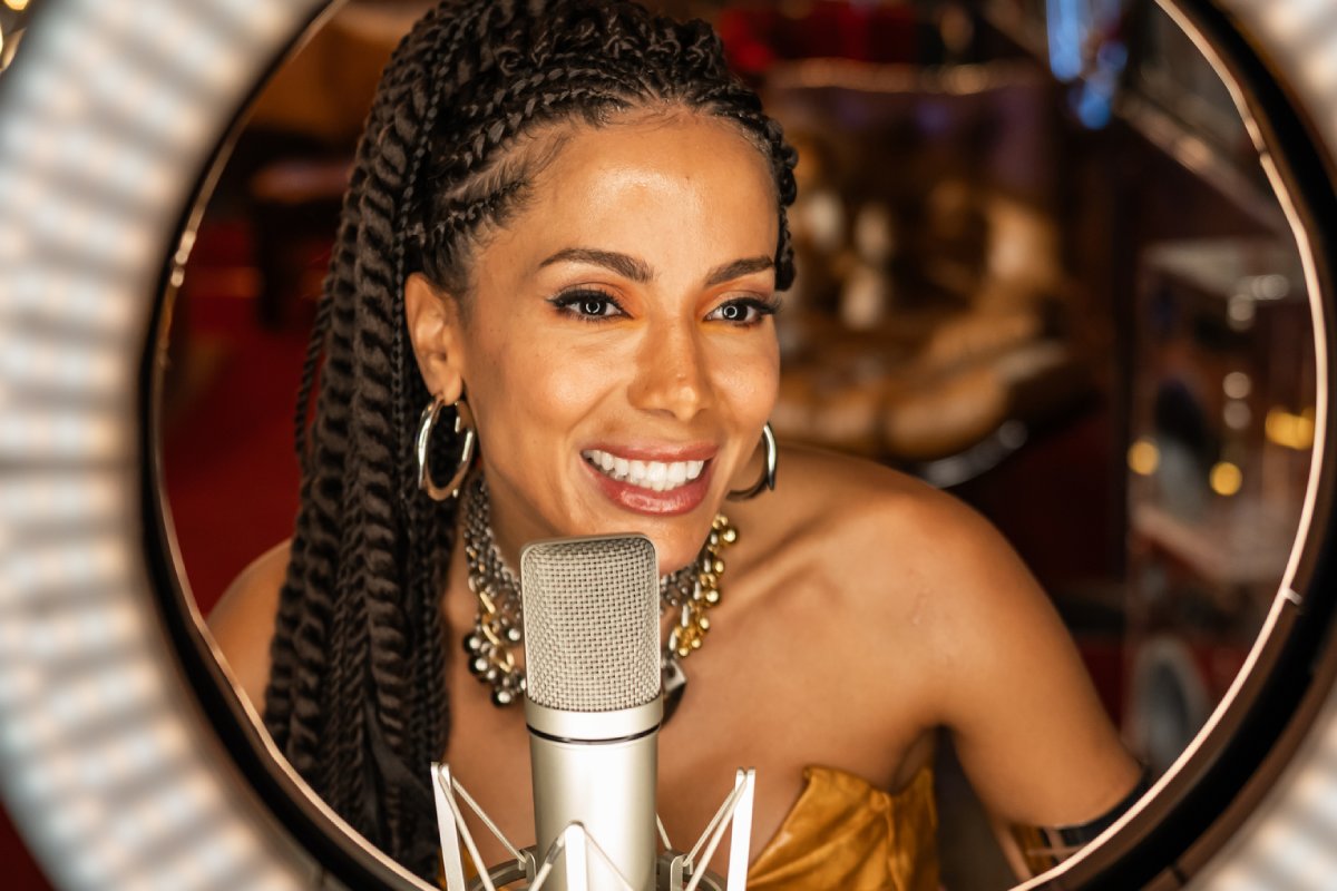 Anitta no filme Corrida dos Bichos