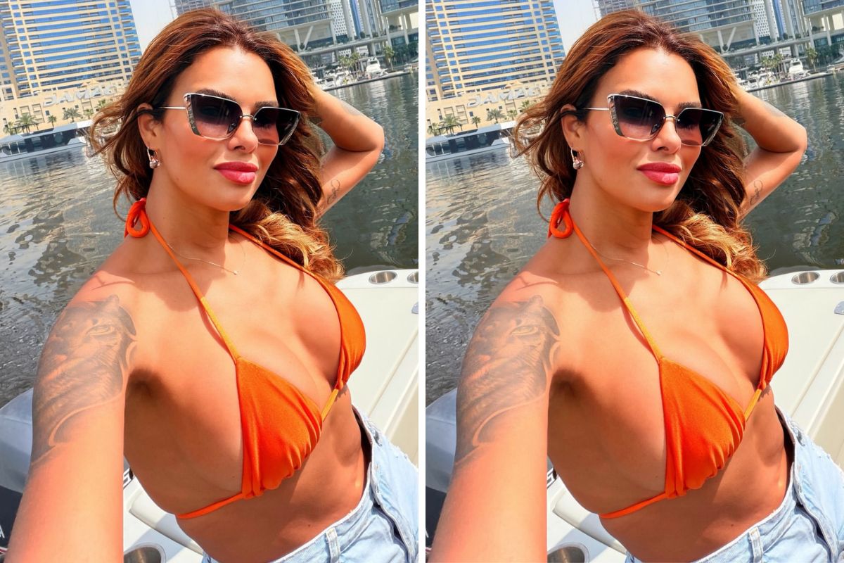 Ariadna Arantes de biquíni