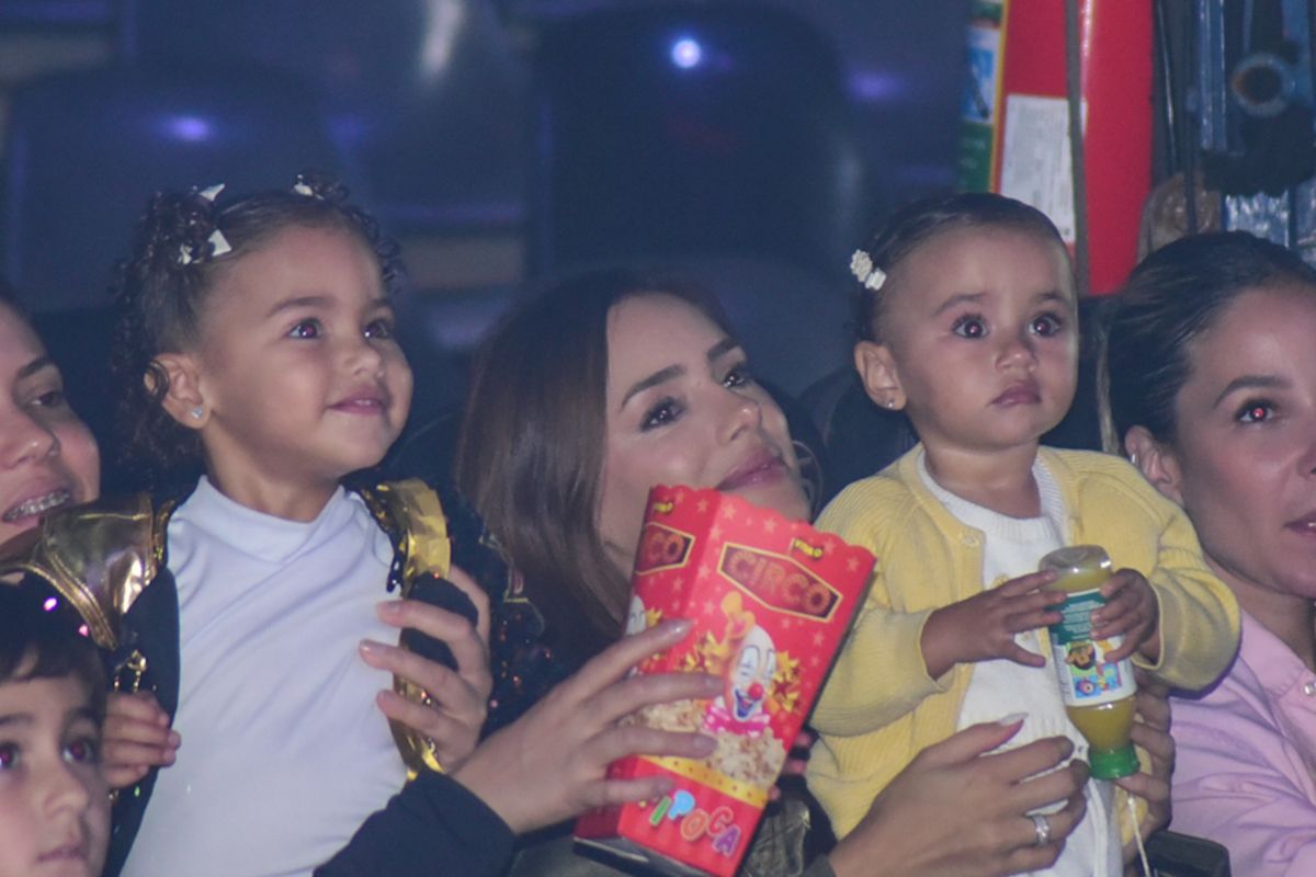 Bruna Biancardi com as filhas