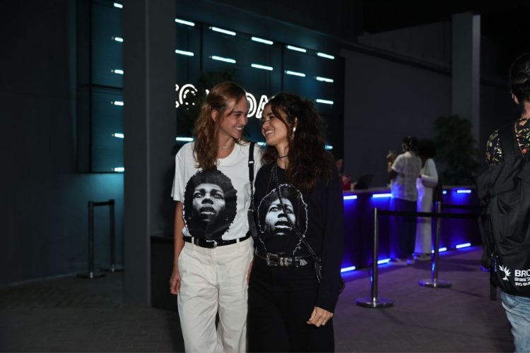 Nanda Costa e Emilie Rey