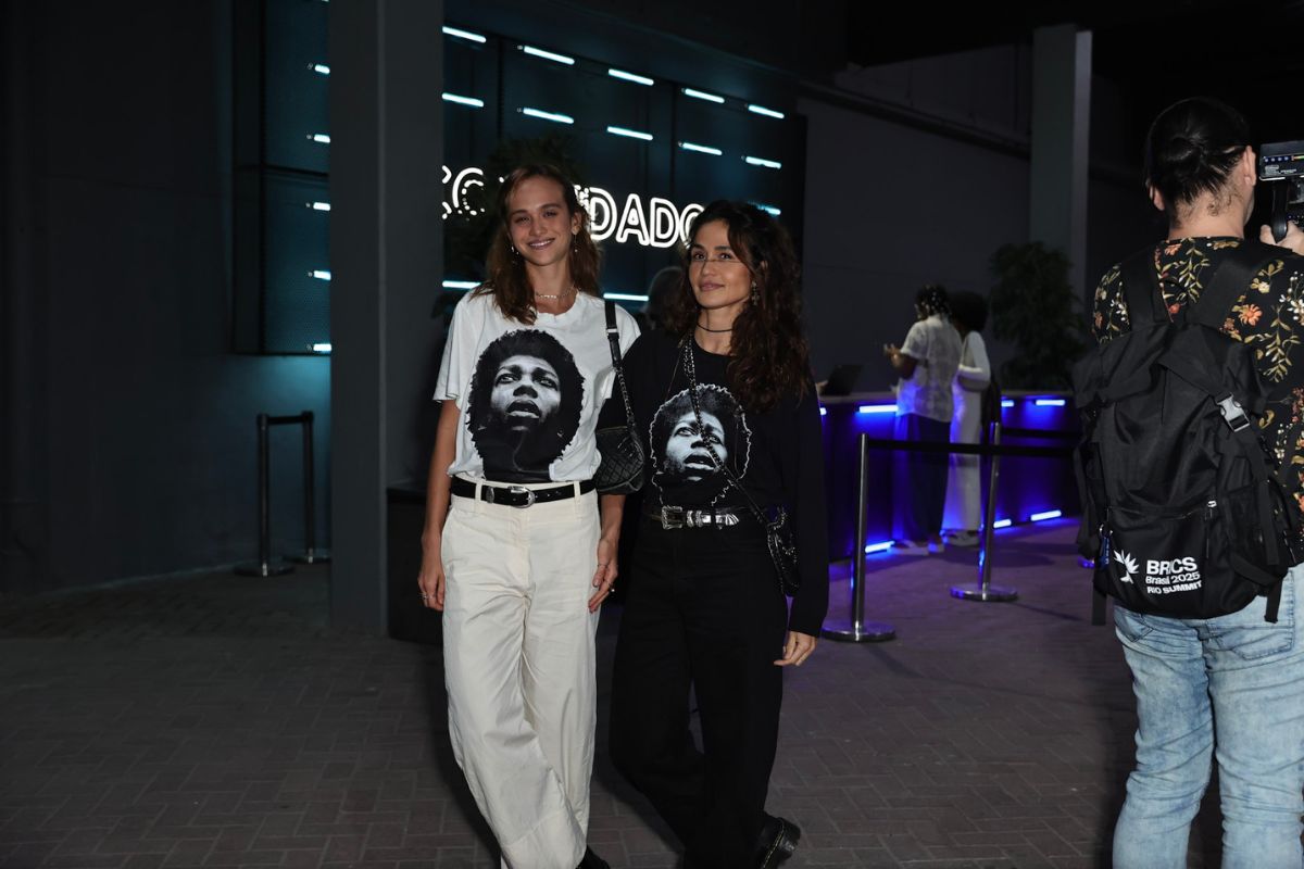 Nanda Costa e Emilie Rey
