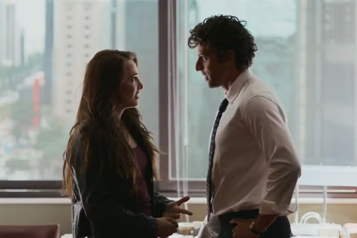 Adriana (Letícia Colin) e Pedro (Chay Sued)
