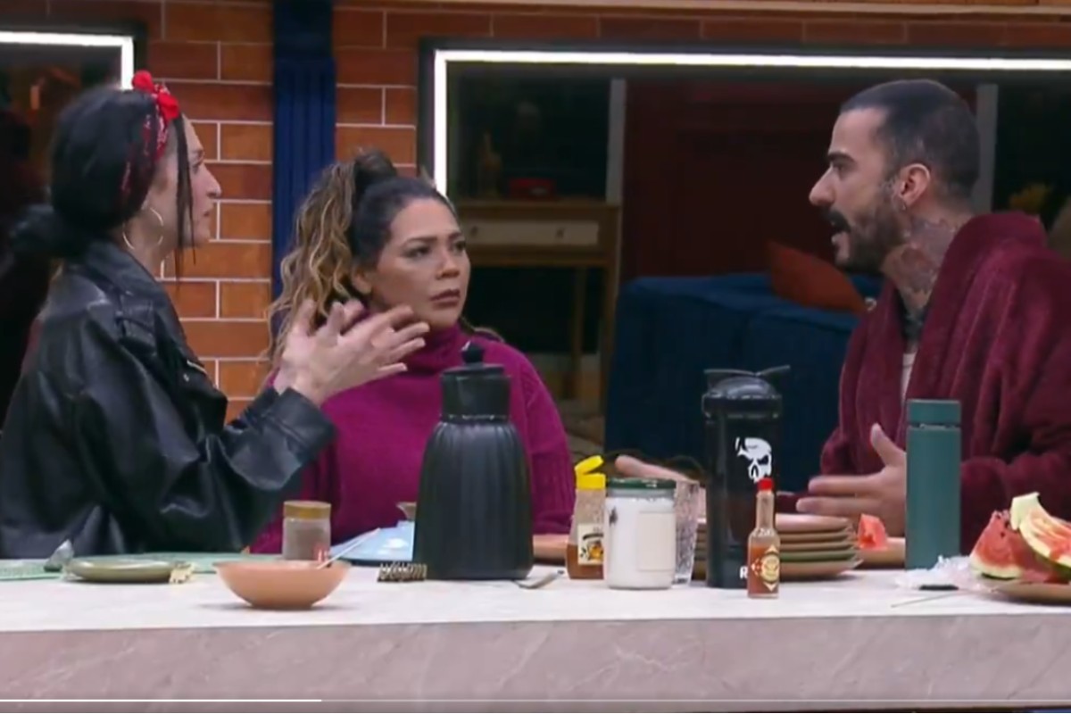 Ariela Carasso e Mayk Leão discutem em 'A Fazenda 18'