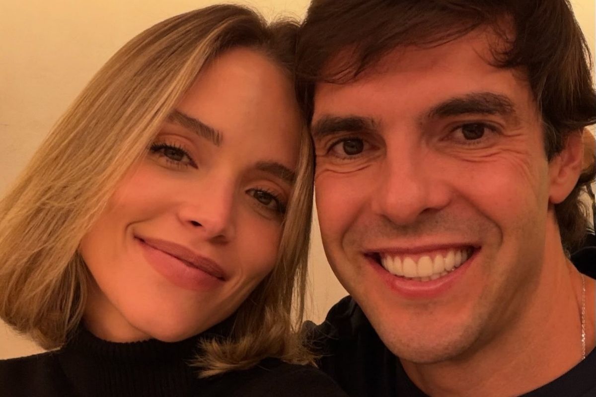 Kaká e Carol Dias