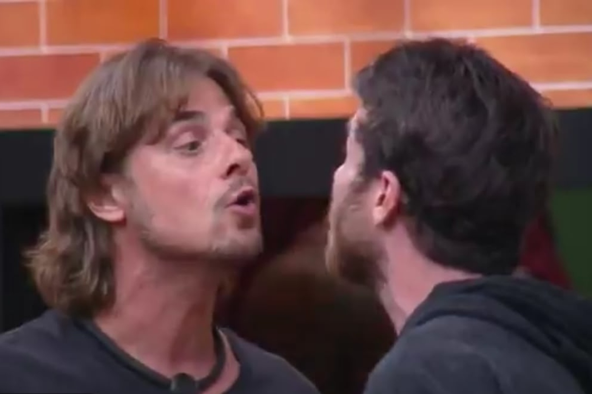 Daniel Erthal e Lucas brigam