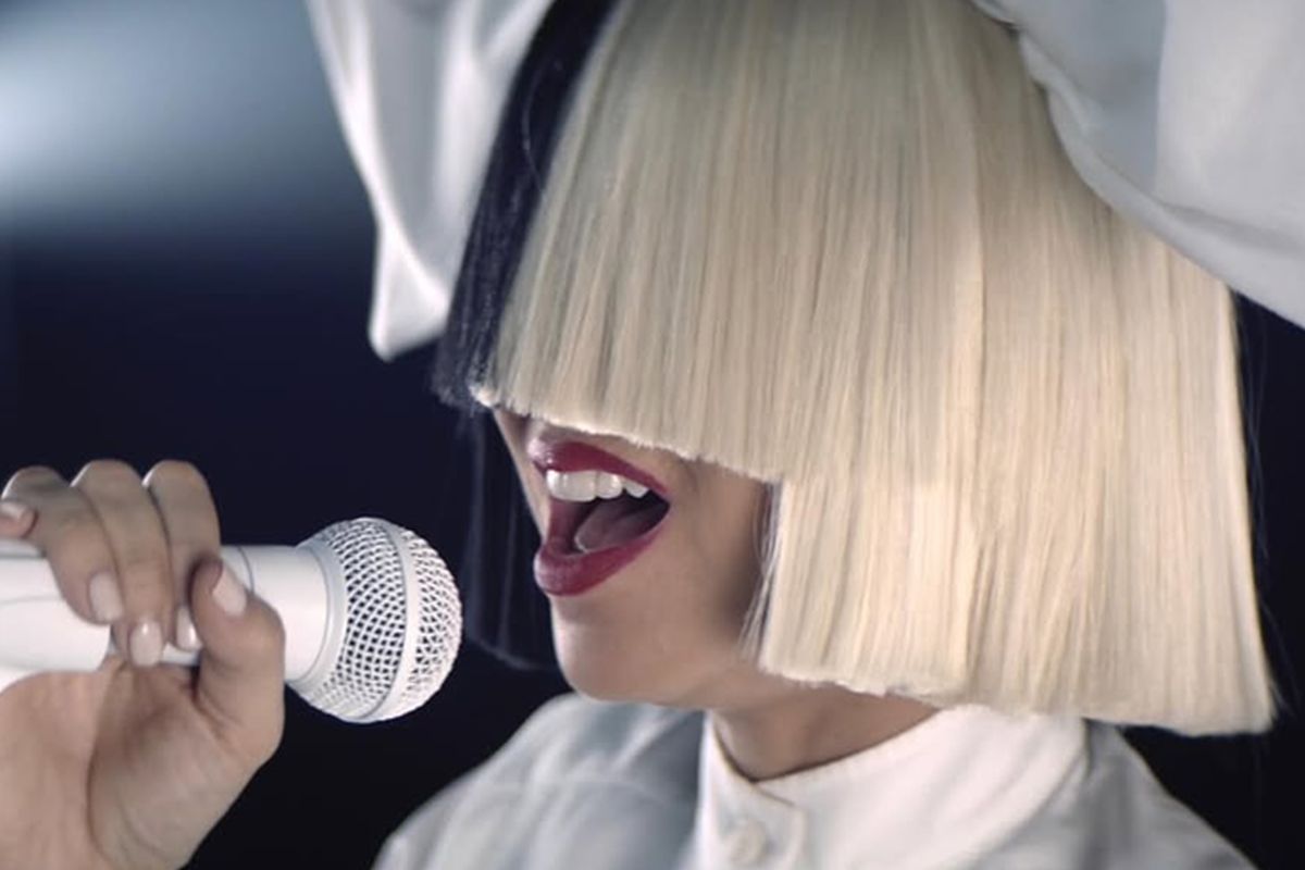 Sia cantando